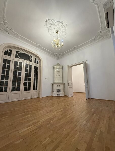 Universitate/ ultracentral/ exclusiv birouri/ spatii comerciale parter